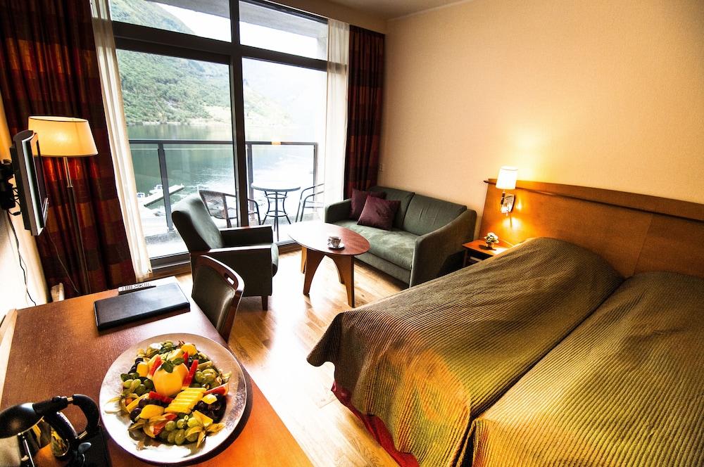 Havila Hotel Geiranger Esterno foto
