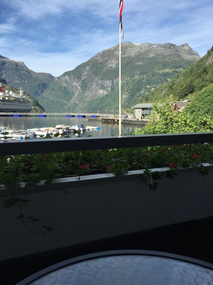 Havila Hotel Geiranger Esterno foto